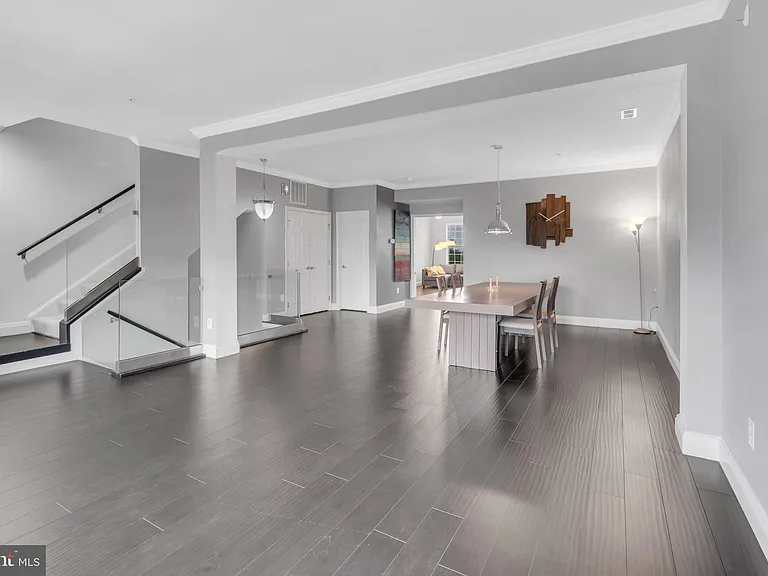 21600 Romans Dr — Photo 12