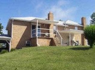 1650 Oil Ridge Rd, Sistersville, WV 26175