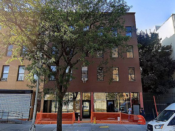2nd image of 2267 2nd Ave APT 2