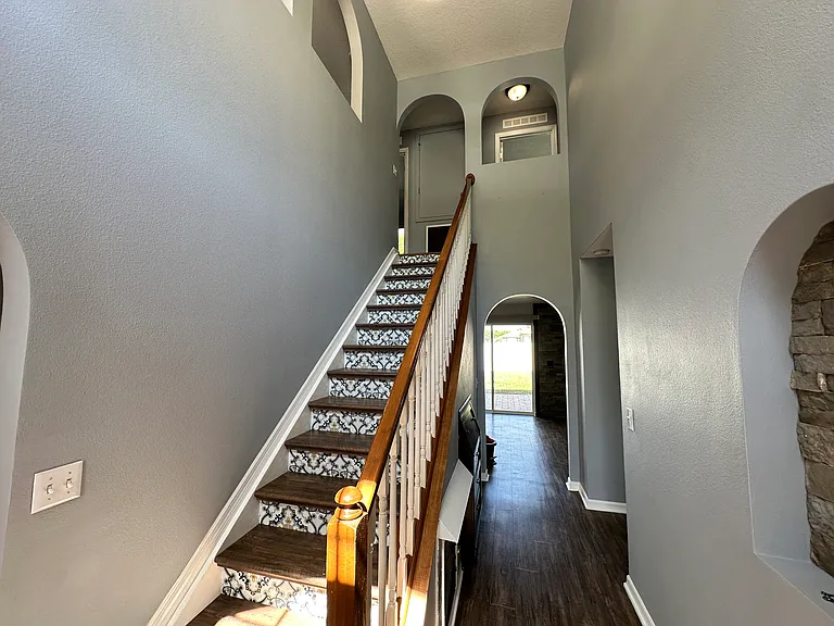 2705 NE 42nd Rd — Photo 9