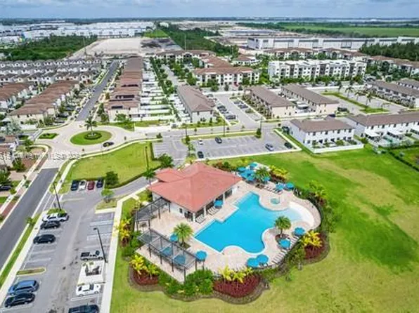 3414 W 112th Pl, Hialeah, FL 33018