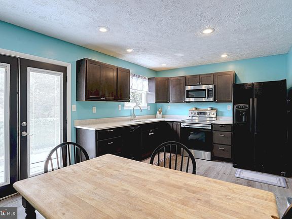 5th image of 408 Padfield Blvd