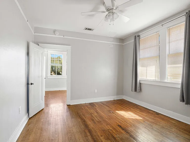 2817 Paris Ave — Photo 13