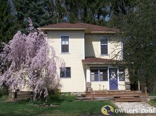 55610 Indian Lake Rd, Dowagiac, MI 49047