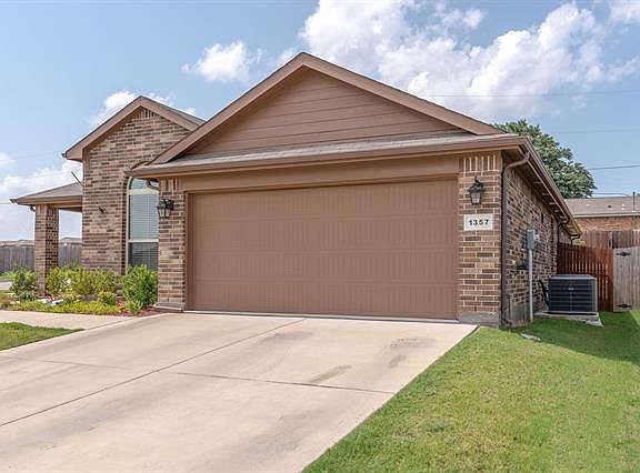 2nd image of 1357 Briarwood Dr