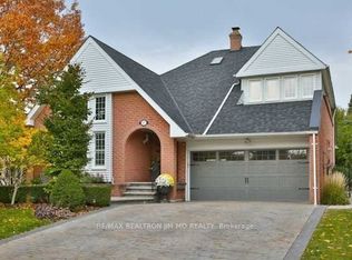17 Longwater Chas, Markham, ON L3R 4A3