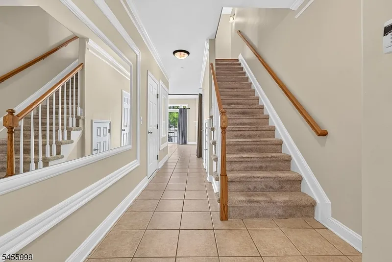 2 bed, 4.0 bath, $2,500 — Photo 3