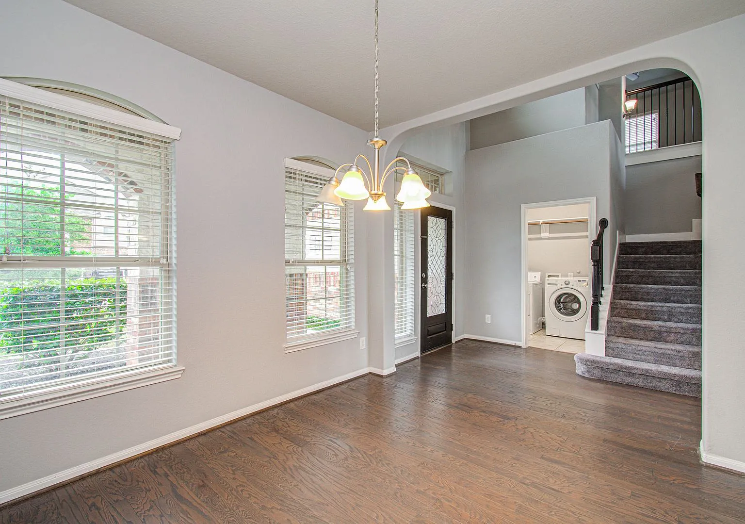 Stunning Waterfront Home in Marcello Lakes | 4 Bed, 3.5 Bath in Katy — Photo 3