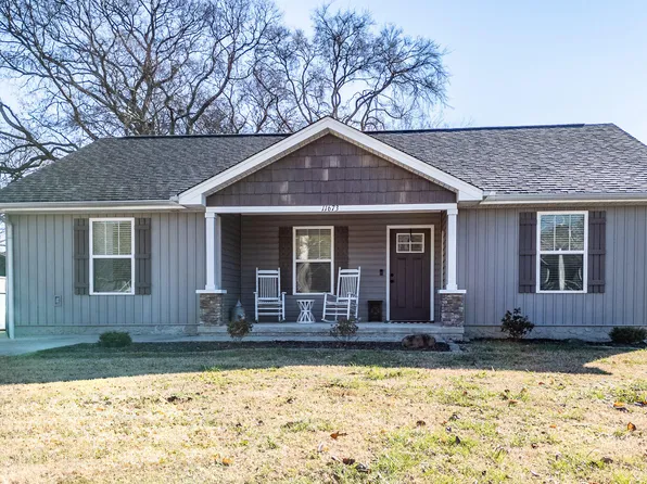11673 Walker Rd, Soddy Daisy, TN 37379