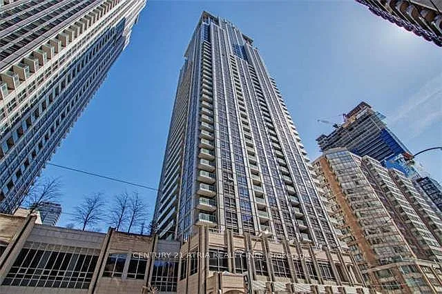 761 Bay St #1007 — Photo 1