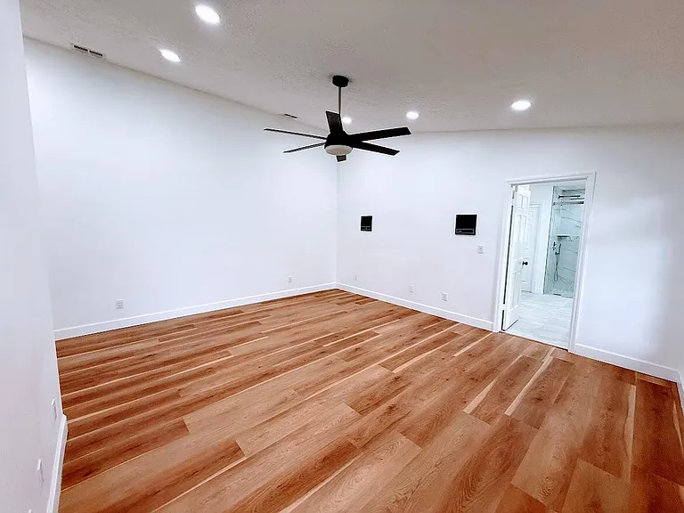 465 SE Naranja Ave — Photo 38