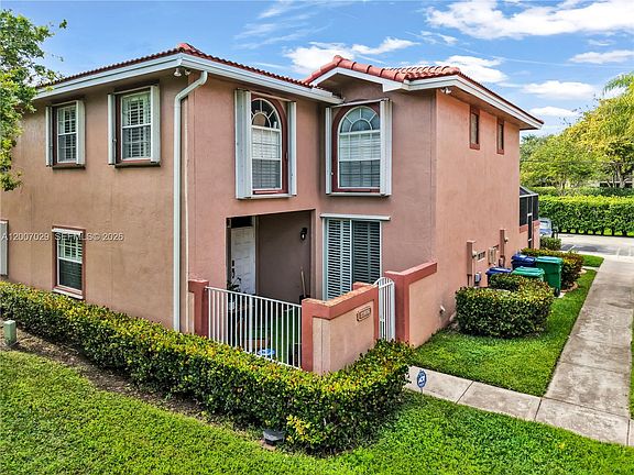 4th image of 11808 Royal Palm Blvd