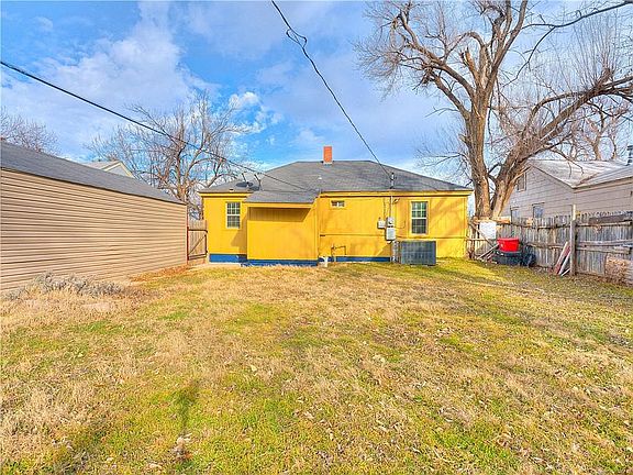 4th image of 3736 NW 26th St