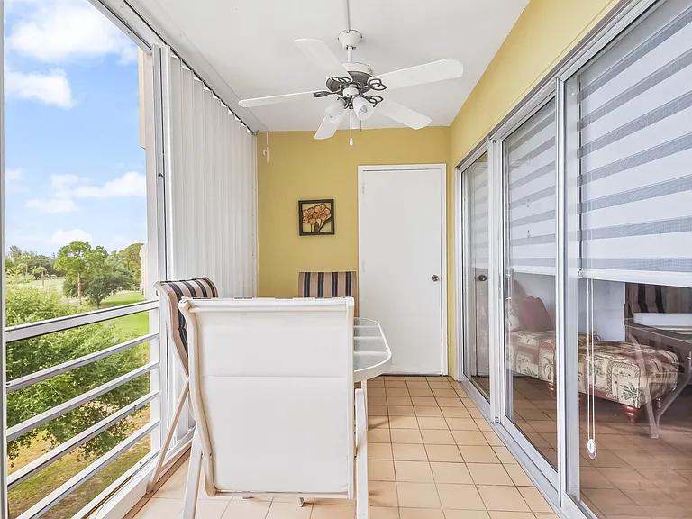3951 Via Poinciana Way #511 — Photo 22