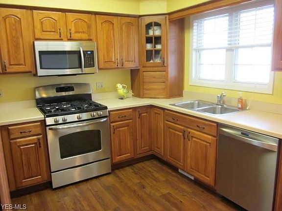 3rd image of 24100 Briarpatch Dr