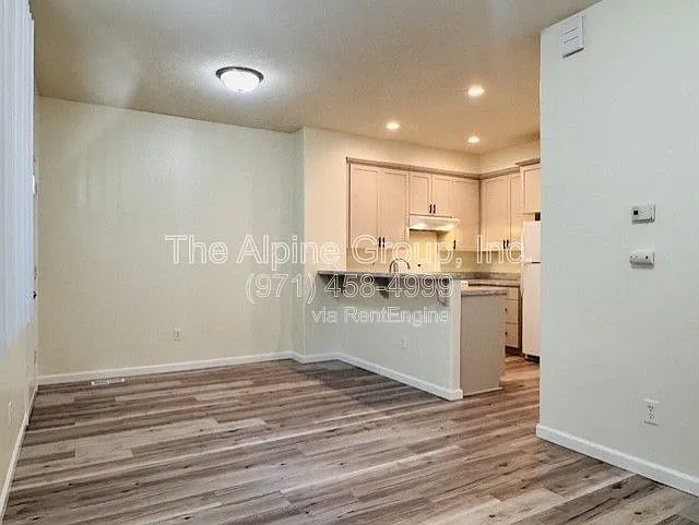 Building Photo - 3540 SE 119th Ave #4