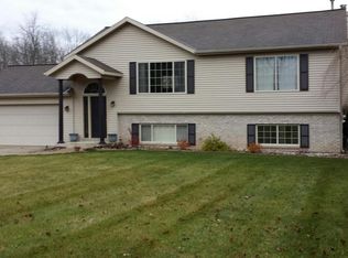 12722 Henderson Ln NE, Sparta, MI 49345