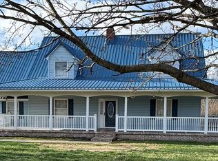 (Undisclosed Address), Mount Hope, WV 25880