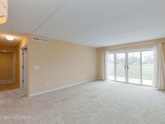 4th image of 740 Creekside Dr