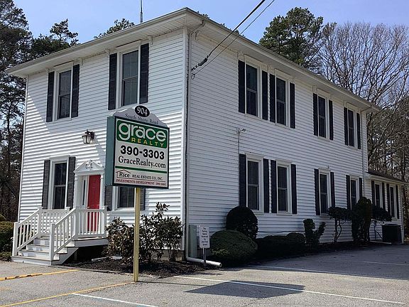2nd image of 904 Route 9 N