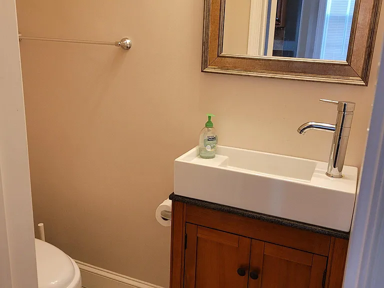 333 Folcroft St — Photo 8