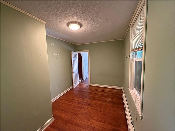 3rd image of 5 Brown St