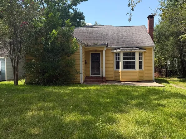 1385 East Dr, Beaumont, TX 77706