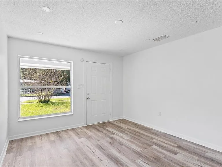 4447 Ivey Ct — Photo 10