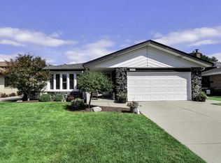 10329 Cook Ave, Oak Lawn, IL 60453