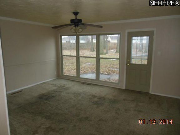 3rd image of 29326 Edgewood Dr