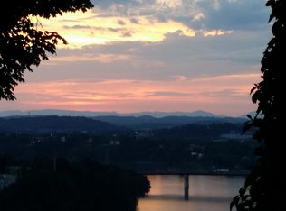 1882 Cherokee Bluff Dr #1882, Knoxville, TN 37920