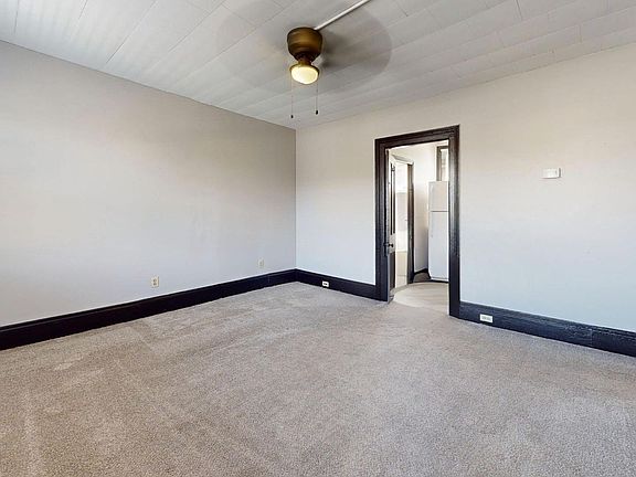 3rd image of 1204-1206 Auburn Ave #1