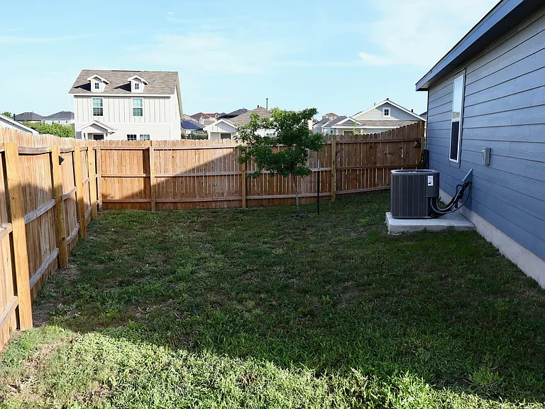 6933 Sunspot — Photo 27