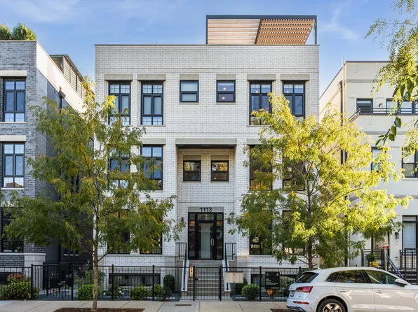 1113 W Chestnut St #2W, Chicago, IL 60642