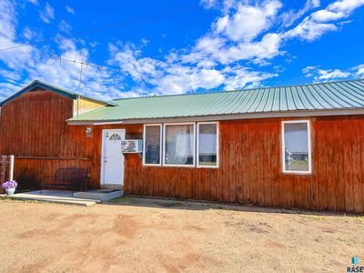 120 SW 2nd St #1 & 2, Wentworth, SD, 57075
