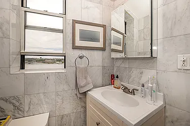 Rented by Rita S Citrin, LREB