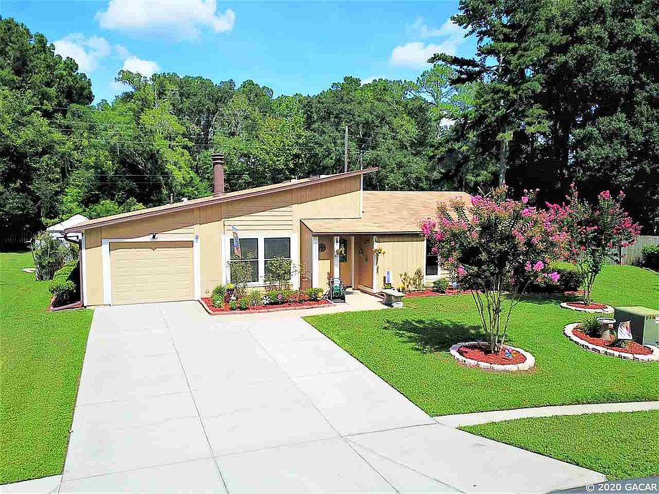 1st image of 10813 NW 60th Ter