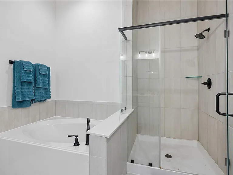 9702 Soto St — Photo 14