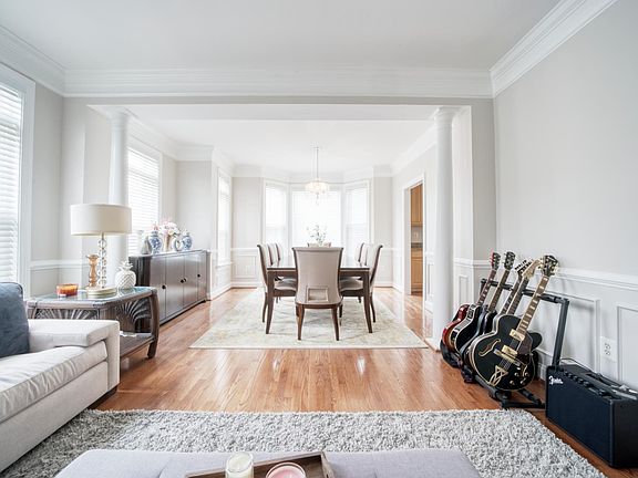 4th image of 2328 Brittany Parc Dr