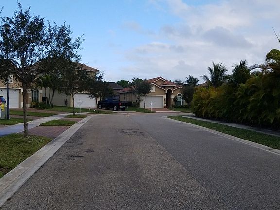 5th image of 2601 SW Gallery Cir