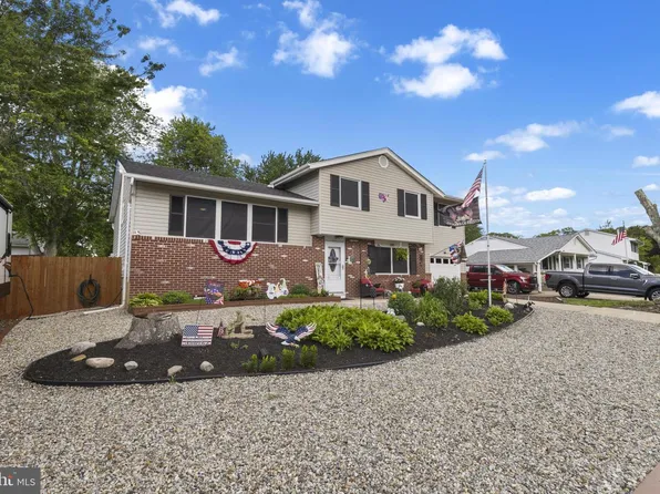107 Boulder Lake Dr, Little Egg Harbor, NJ 08087