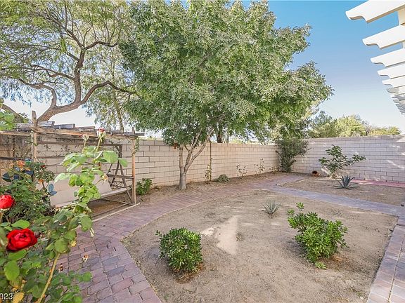 4th image of 5455 Mountain Elk Ct