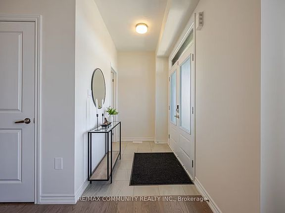5th image of 10243 Huntington Rd