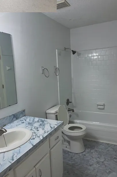2 bed, 750 sqft, $1,100 — Photo 3