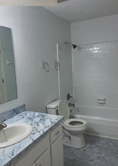 3140 Plantation Dr #B — Photo 3