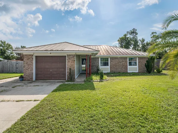 1607 New Hampshire Ave, Lynn Haven, FL 32444