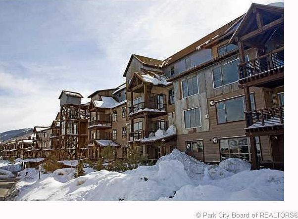 1st image of 1825 Three Kings Dr #401