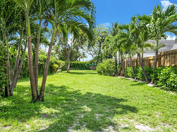 Cars can also pull up close to the house.