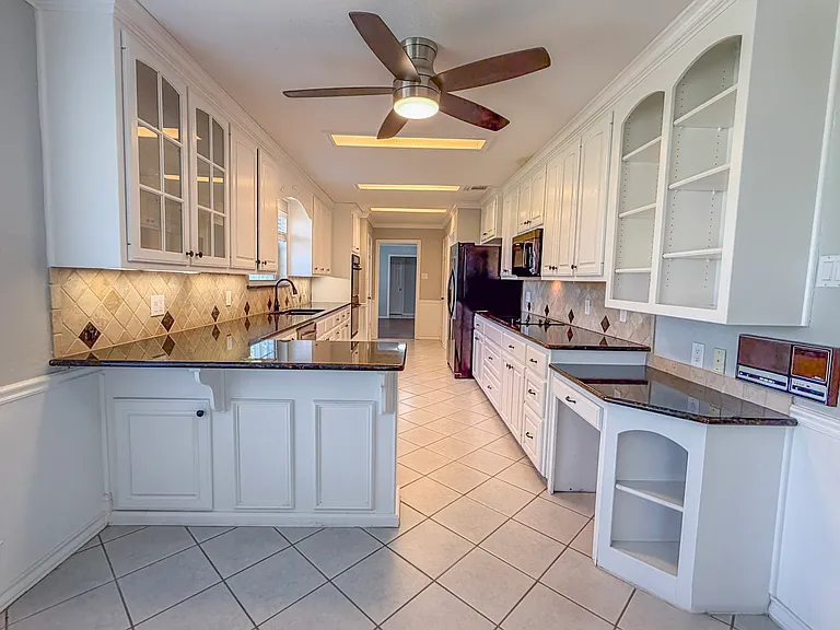 1111 Cedar Rock Pkwy — Photo 4