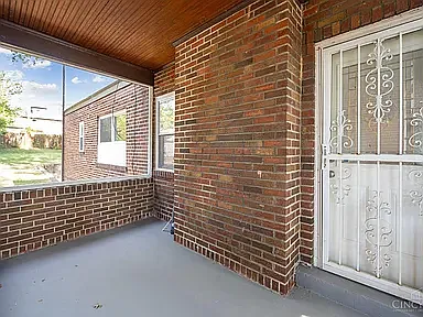 1734 Catalina Ave — Photo 4